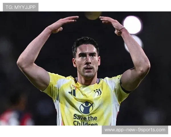 尤文弗拉霍维奇禁区内抢点补射完成制胜一球